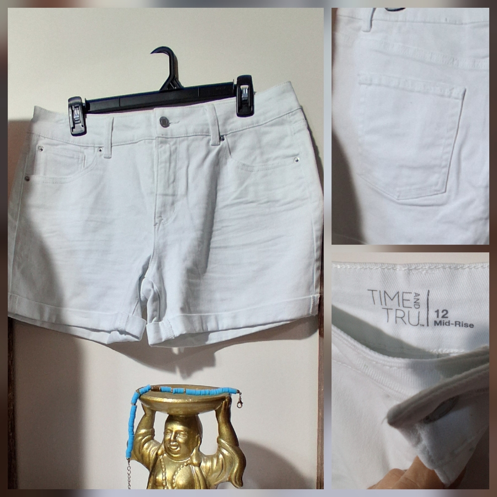 💥Time and Tru Women's White Jean Shorts Mid Rise EUC Size 12 EUC